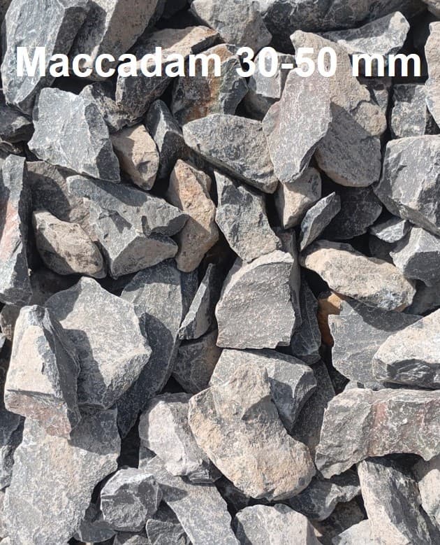 Macadam 30 – 50 mm — Lapis pondasi bawah dan pekerjaan penimbunan.